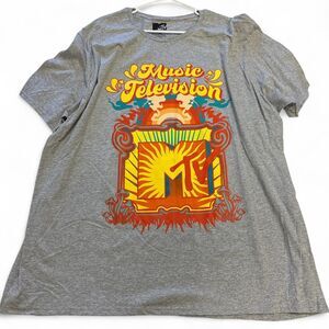 MTV grey tee with colorful graphic design. Size XXL